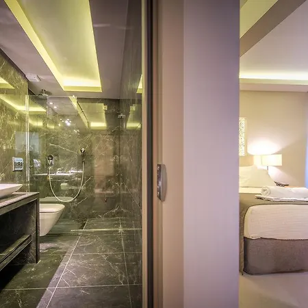 Hotell Mediterranee 3*