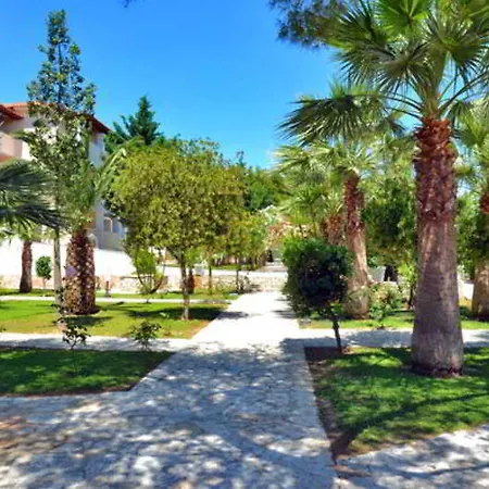 Mediterranee Hotell 3*
